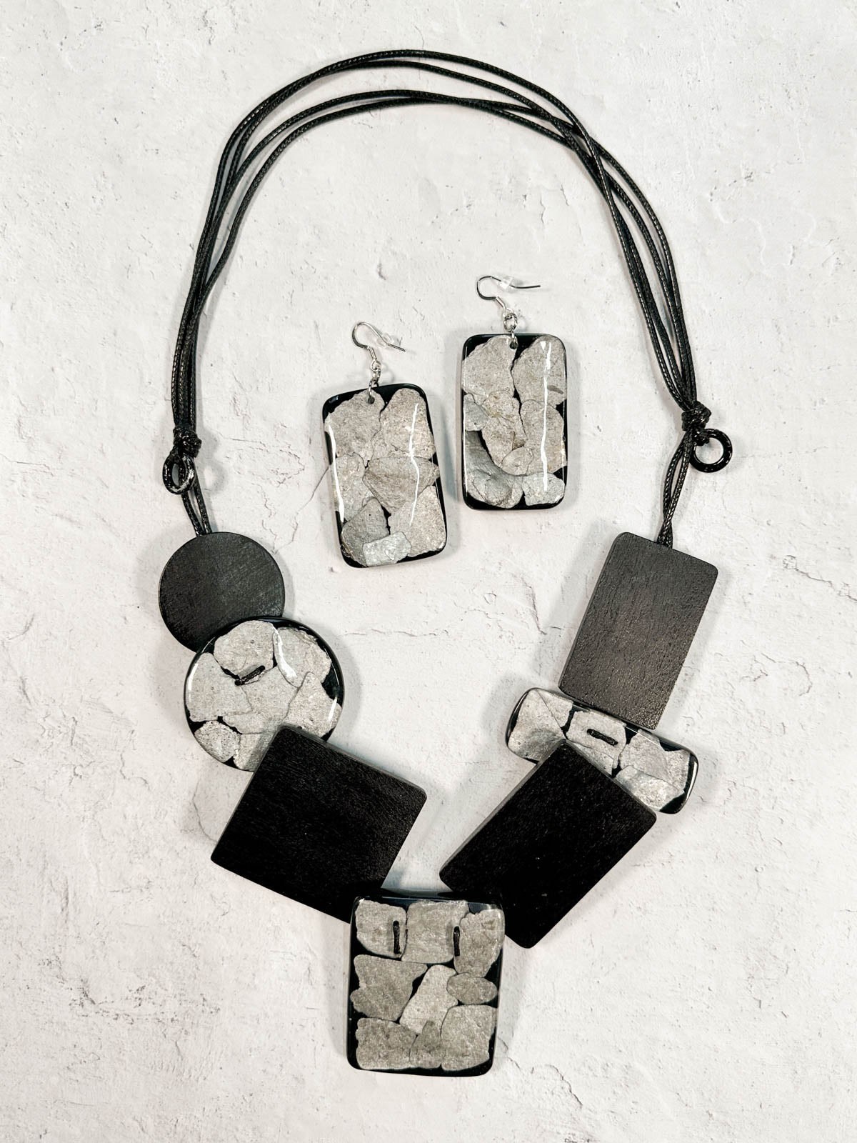 International Durus Jewelry Sets Inlay Resin Shapes Necklace & Earrings Set, Black/Silver - Statement Boutique