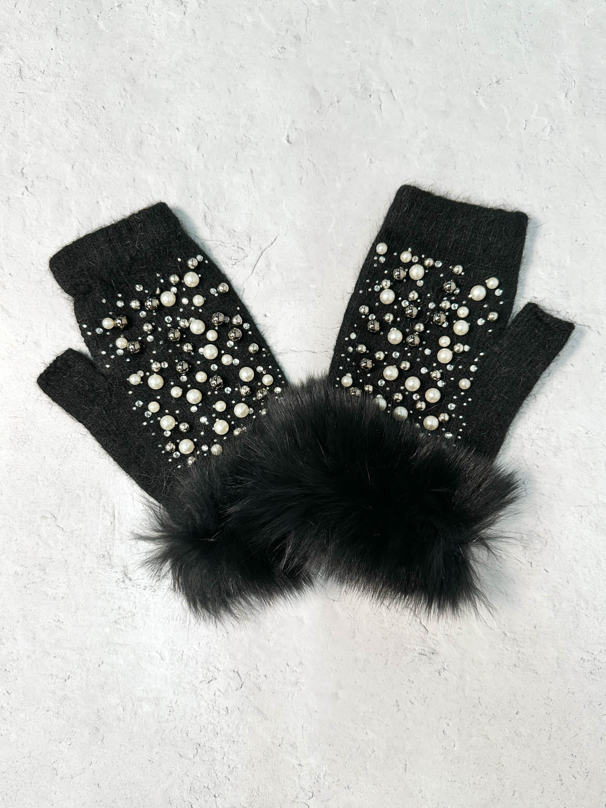 Pearls & Fur Trim Fingerless Mittens, Black